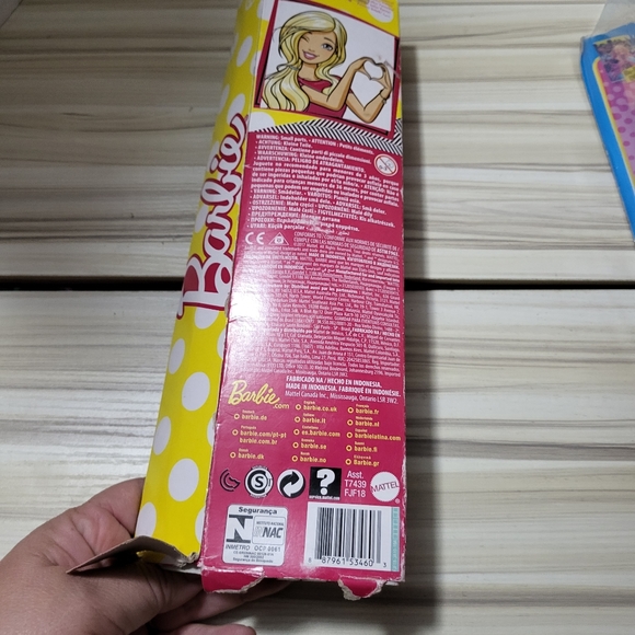 Lot Of 3 Barbies: Spy Squad, Career Skate, Red Head Barbie New Distressed Boxes - Picture 6 of 12